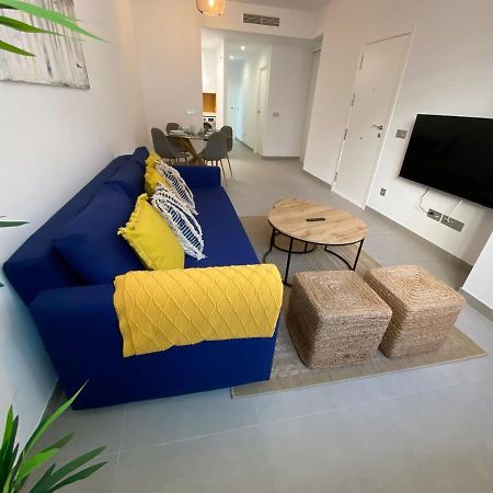 Bonito Apartamento De 2 Habitaciones Con Terraza Малага Екстериор снимка